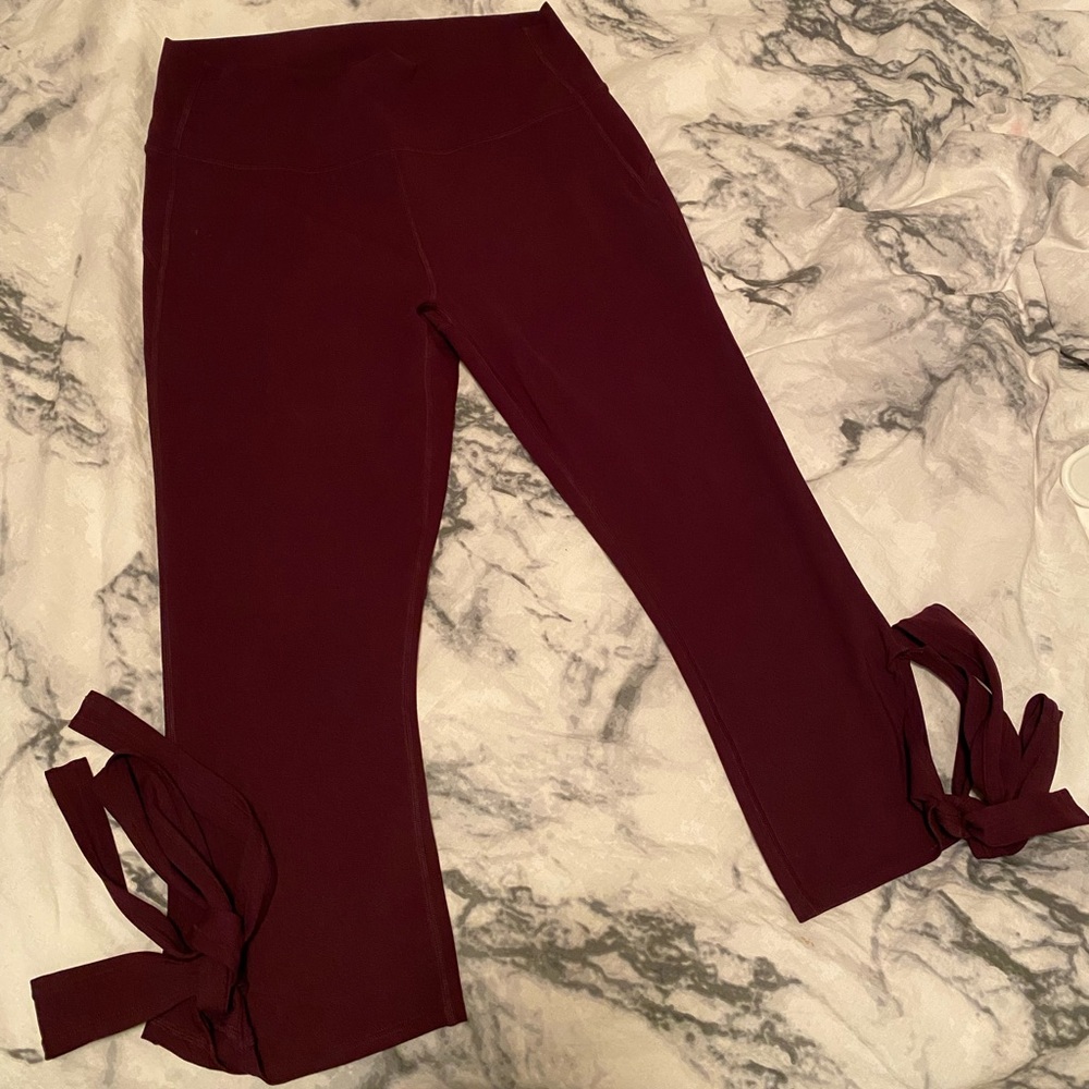 Fabletics yoga pants